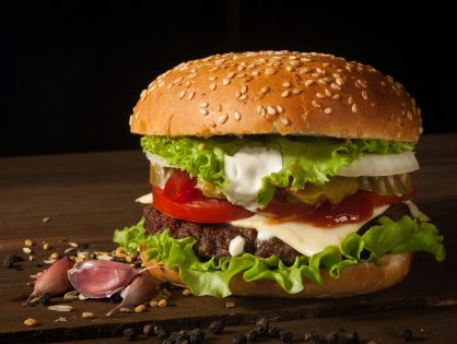 A few tips which will help you prepare a perfect burger