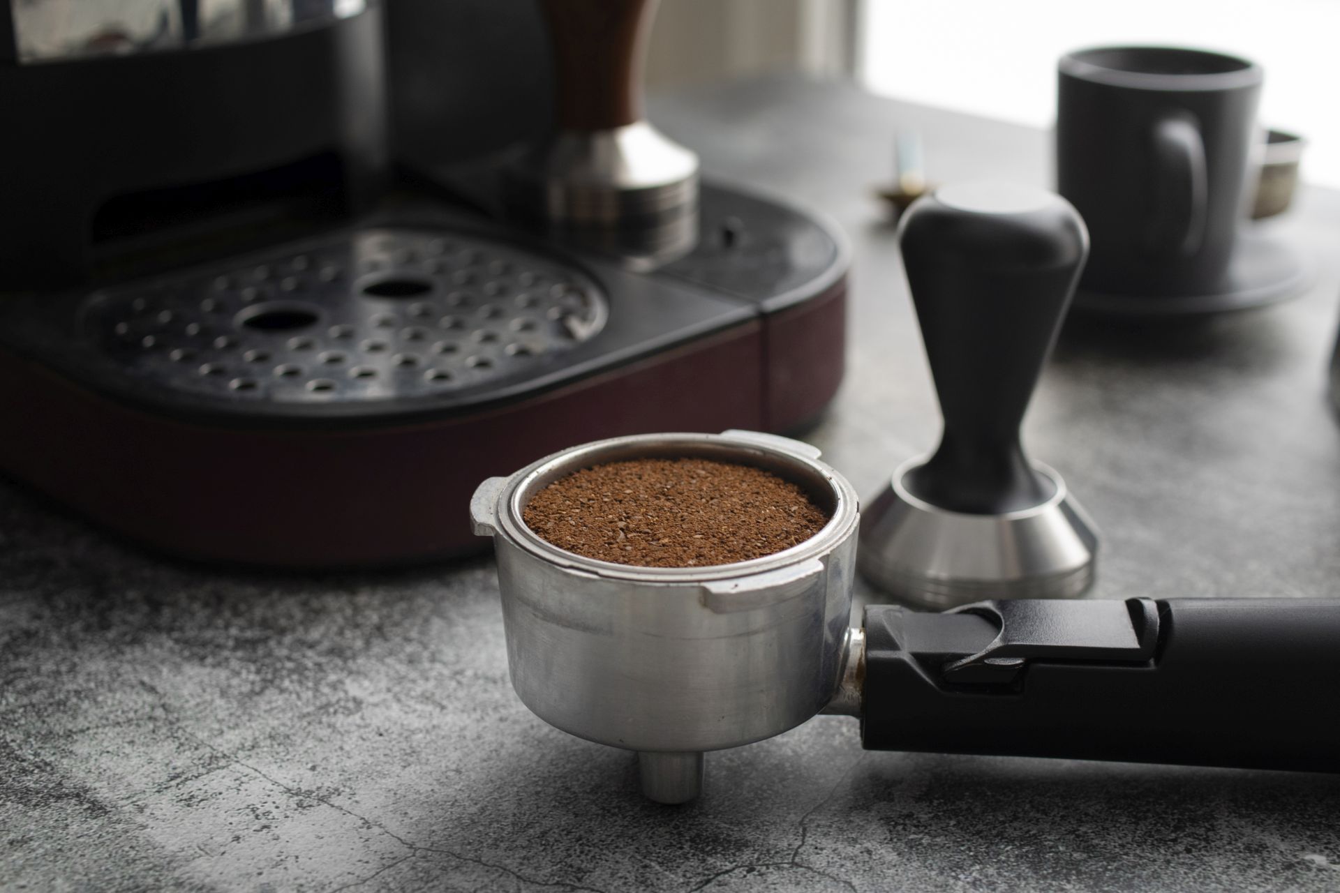 Coffee Roasters Comparison Based on Key Features (Price, Capacity, Build Quality, Functionality, Intended Use)