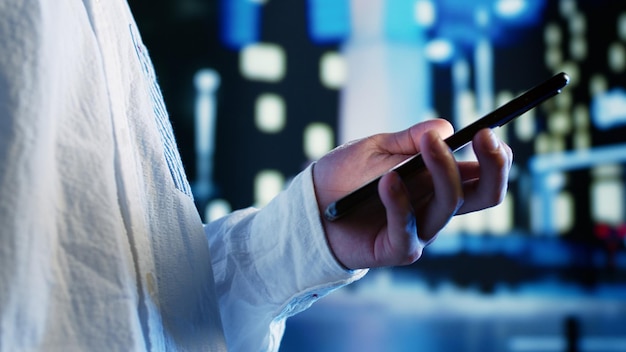 How Can a Hardware-Based SMS Gateway Enhance Communication Security and Reliability?
